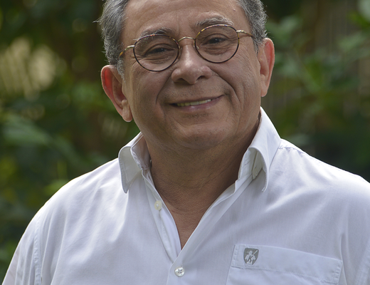 Francisco Costa headshot